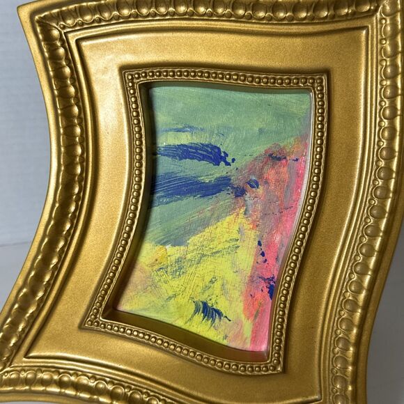 Gold Colored Irregular Shaped 5x7 Table Photo Or Art Frame - Picture 10 of 10